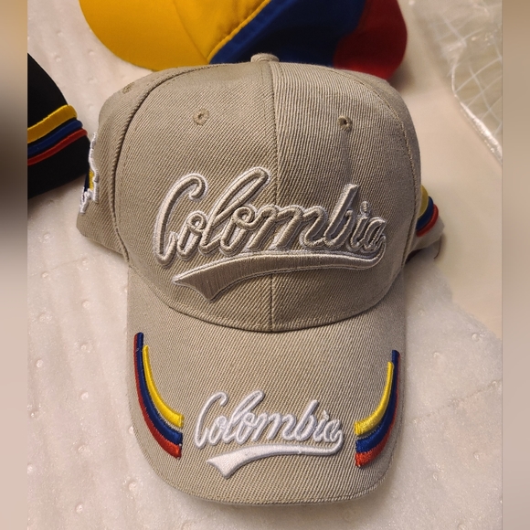 Tan Colombia Strapback - Picture 2 of 9